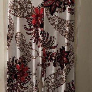 Comfortable Paisley white Palazzo pant.